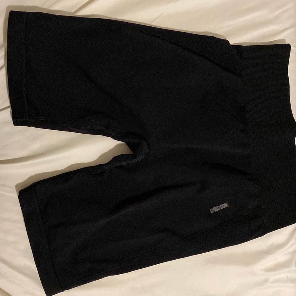 Black Gymshark flex shorts